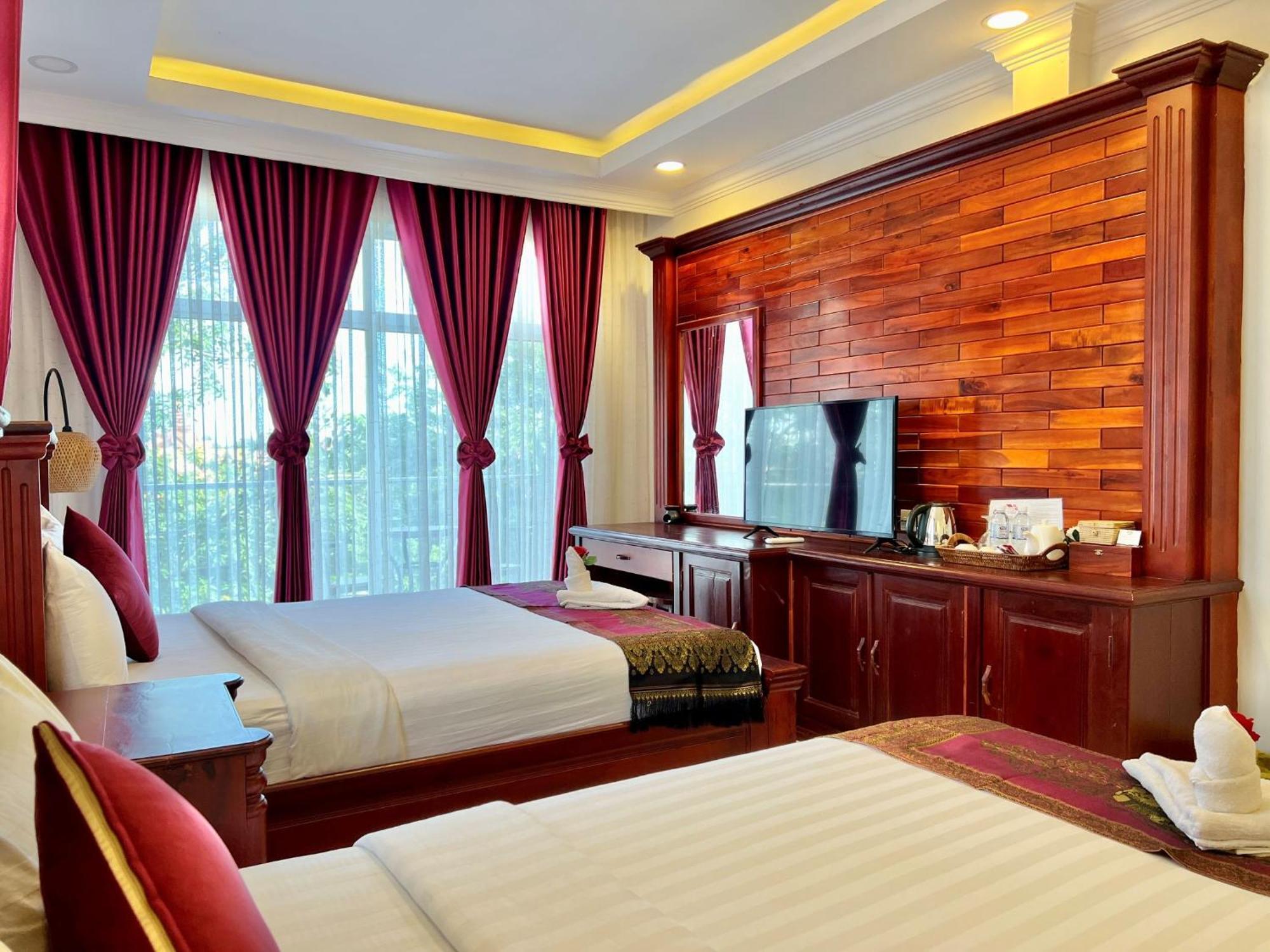 Nyna Villa Guesthouse カンポット エクステリア 写真